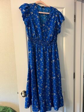 SHEIN Royal Blue Floral Smocked-Waist Midi Dress